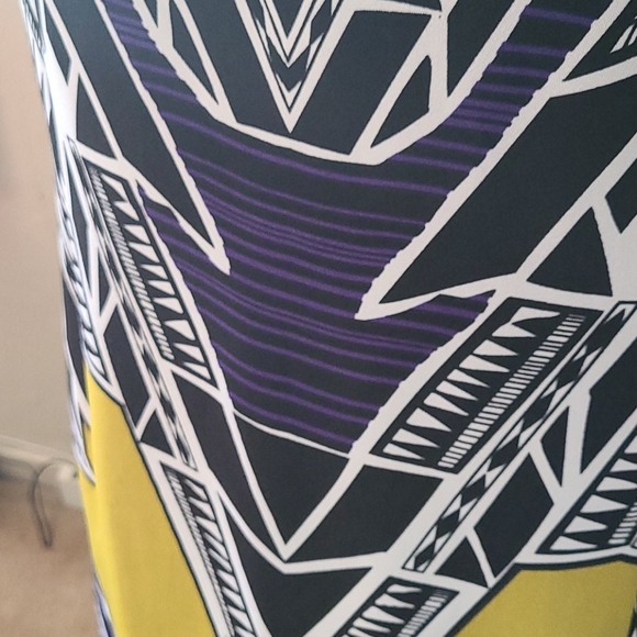 Dress - Picture 3 of 6